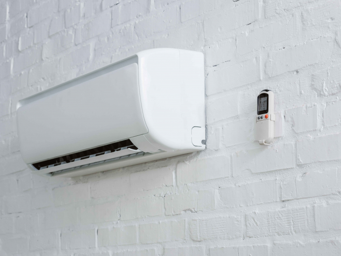 Can a Mini Split in Garage Handle Extreme Temperatures?