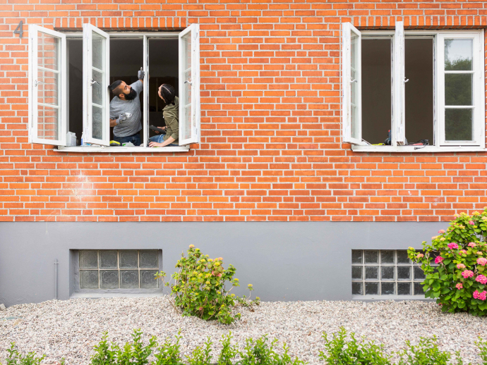 DIY Air Sealing: 10 Common Leaks Homeowners Can Fix Themselves
